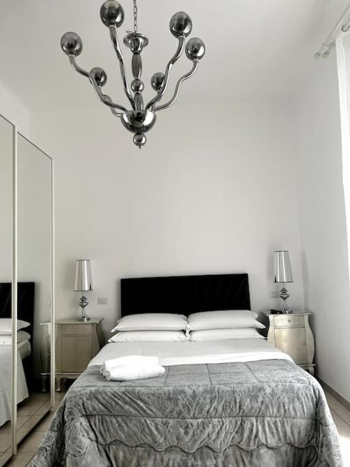 Hotel Virginia Apartaments - Stazione Termini Rom Exteriör bild