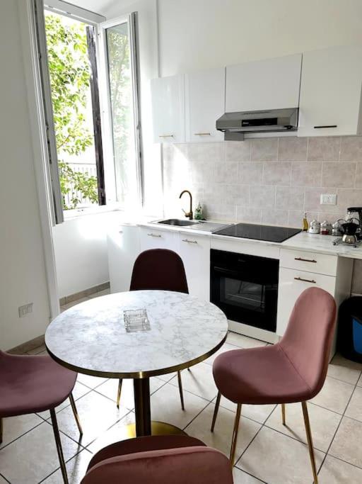 Hotel Virginia Apartaments - Stazione Termini Rom Exteriör bild