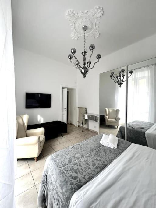 Hotel Virginia Apartaments - Stazione Termini Rom Exteriör bild